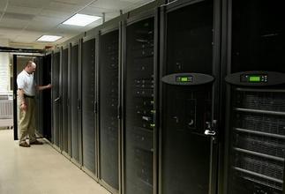 中國人來(lái)看看美國的機房究竟好在哪？好在什么地方？