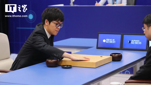 AlphaGo團隊宣布“阿狗”退役，50份自我對戰棋譜獻給人類(lèi)